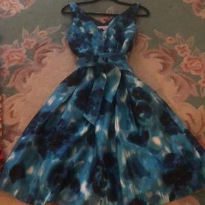 Summer dress by Evan Picone, size 12. Fully lined.